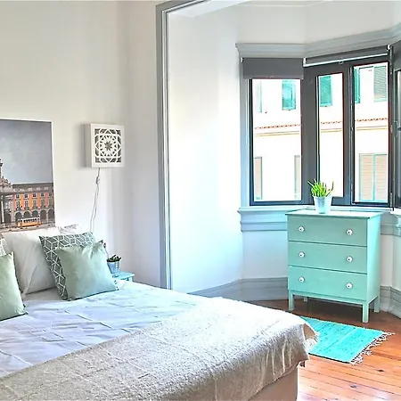 Apartment Family In The Center Of