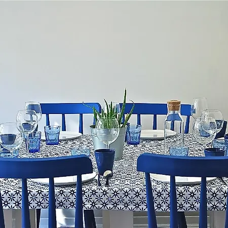 Apartment Family In The Center Of